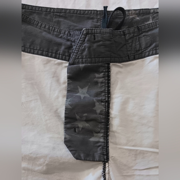 Volcom Board Shorts Sz 30 Patriotic Military Gray Flag Surf Spring Break - Picture 10 of 10